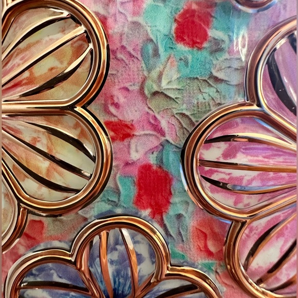 iPhone 14 Pro Flower Case - Picture 6 of 9